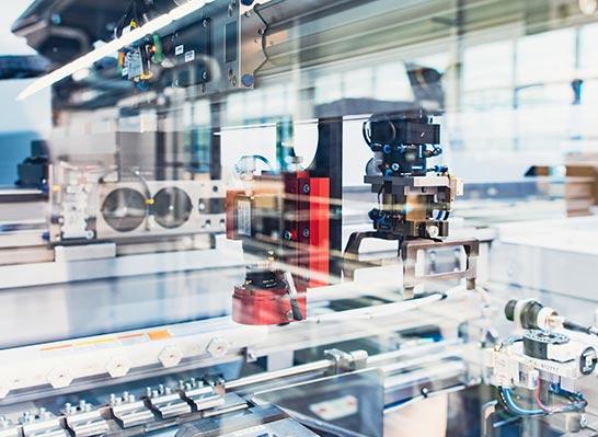 Lenze集團(tuán) 驅(qū)動(dòng)未來，賦能全球——卓越傳動(dòng)技術(shù)產(chǎn)品與服務(wù)的技術(shù)開發(fā)之路